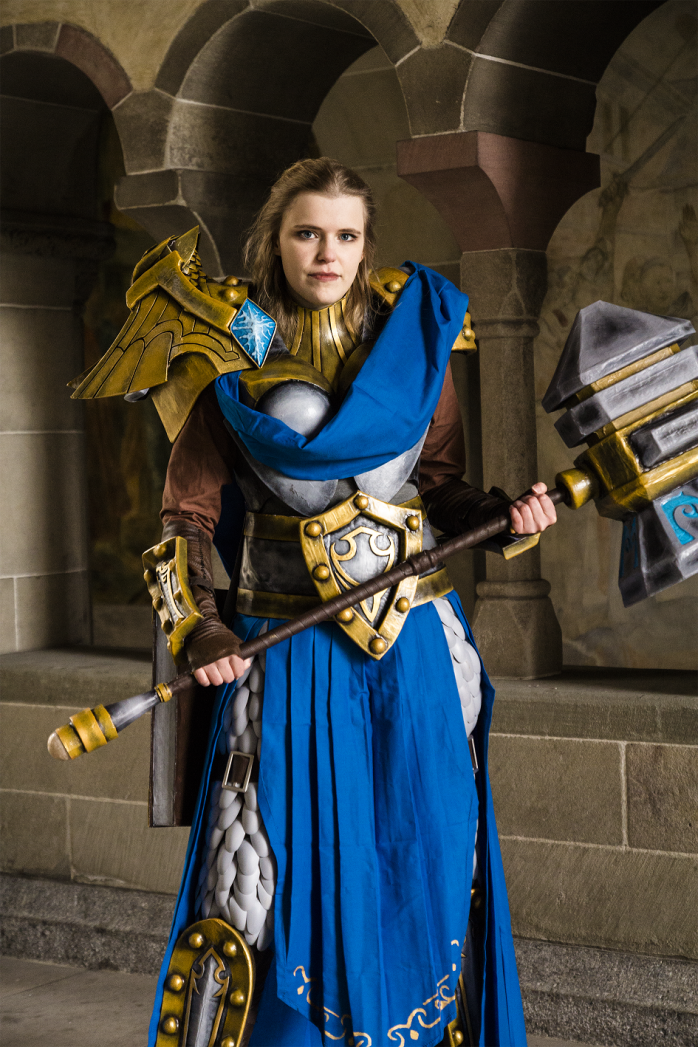 uther_lightbringer_cosplay_by_manadrunk-d8g04yj